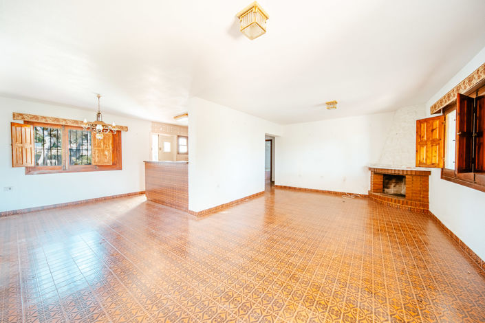 Image No.8-4 Bed Villa for sale