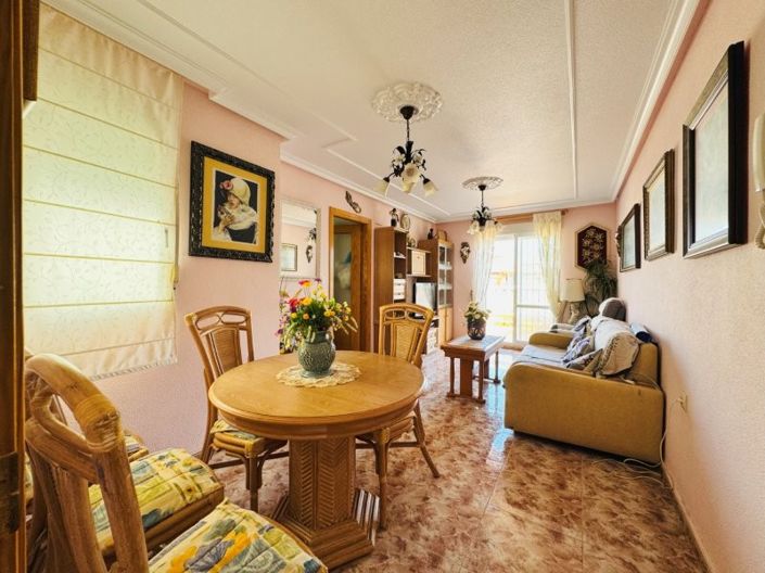 Image No.20-2 Bed Apartment for sale