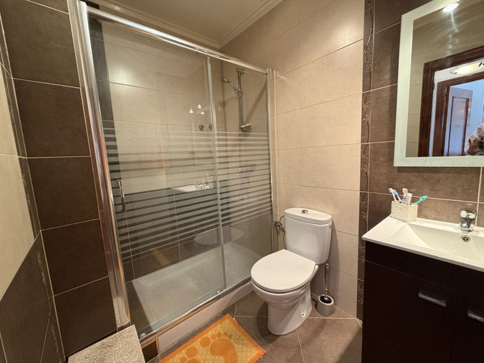 Image No.13-2 Bed Townhouse for sale