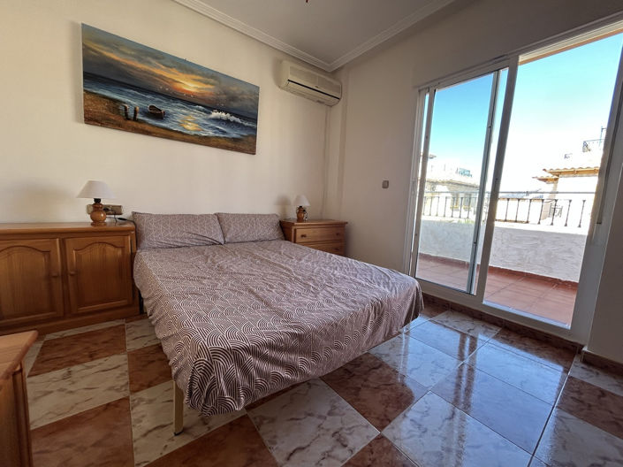 Image No.17-2 Bed Townhouse for sale