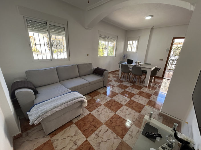 Image No.8-2 Bed Townhouse for sale