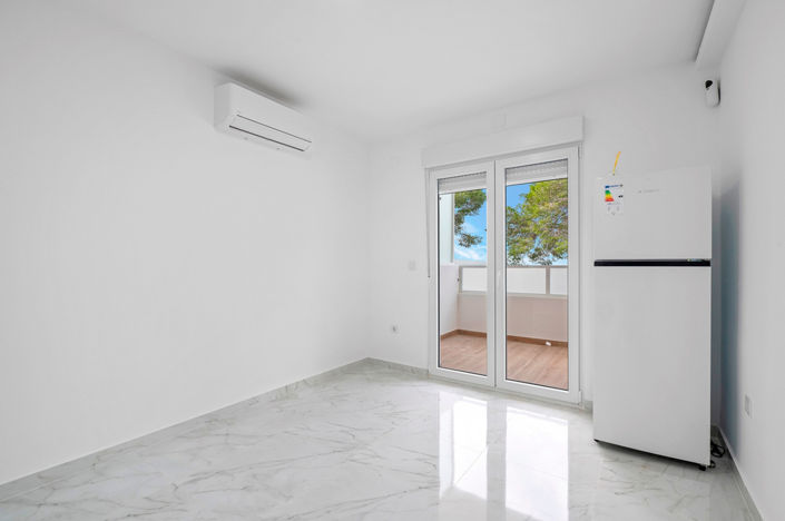 Image No.5-Apartment for sale