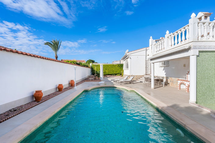 Image No.30-3 Bed Villa for sale