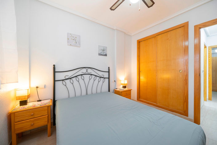 Image No.19-2 Bed Townhouse for sale