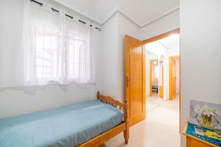 Image No.24-2 Bed Townhouse for sale