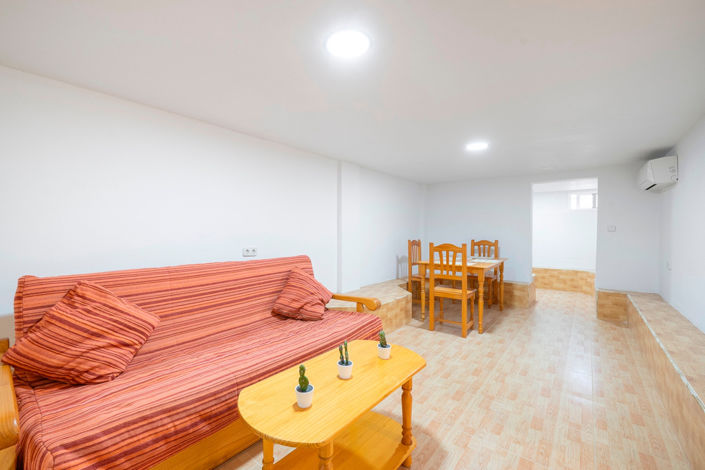 Image No.44-2 Bed Townhouse for sale