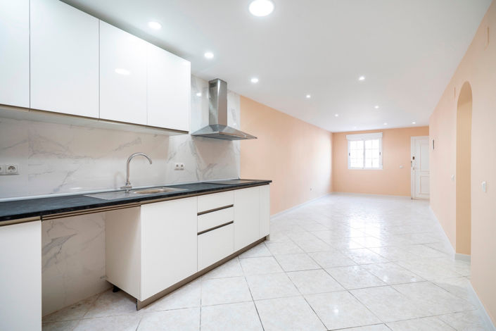 Image No.7-2 Bed Townhouse for sale