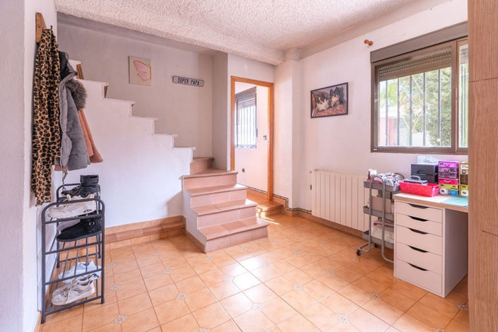 Image No.16-3 Bed Country House for sale