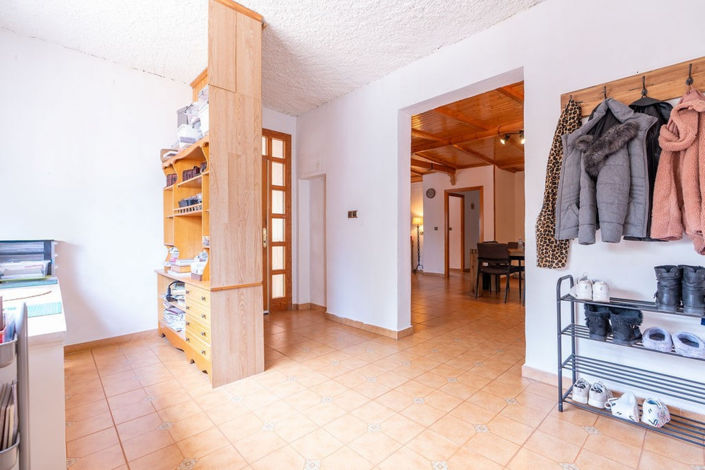 Image No.17-3 Bed Country House for sale