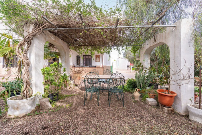 Image No.2-3 Bed Country House for sale
