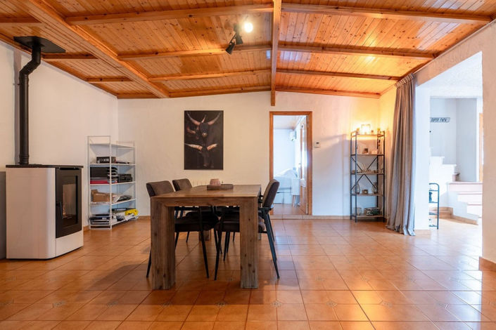 Image No.25-3 Bed Country House for sale
