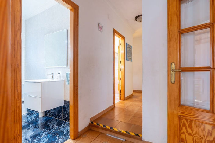 Image No.30-3 Bed Country House for sale