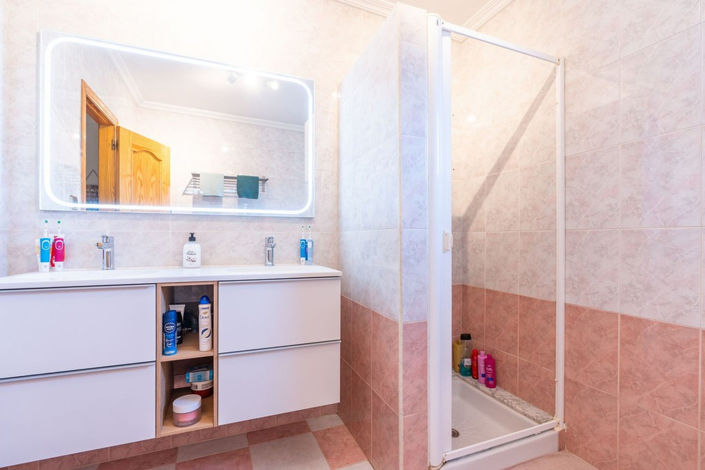 Image No.33-3 Bed Country House for sale