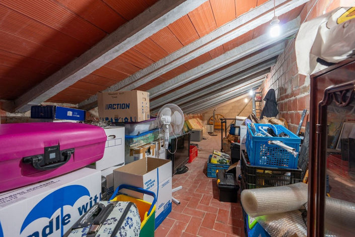 Image No.38-3 Bed Country House for sale