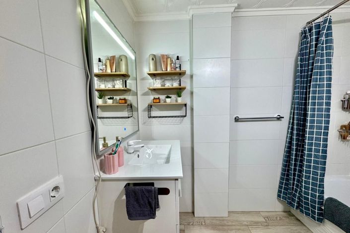 Image No.12-3 Bed Apartment for sale