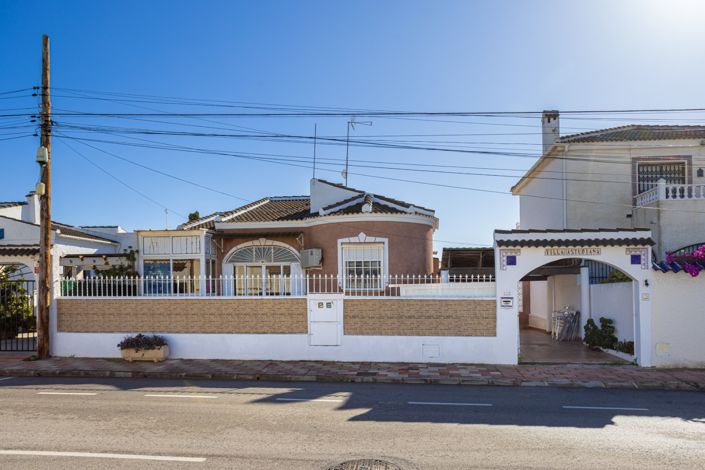 Image No.2-Villa de 3 chambres à vendre à Torrevieja