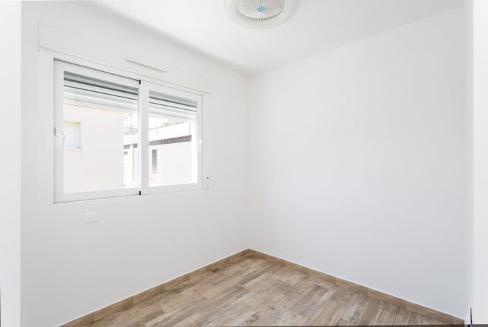 Image No.18-3 Bed Villa for sale