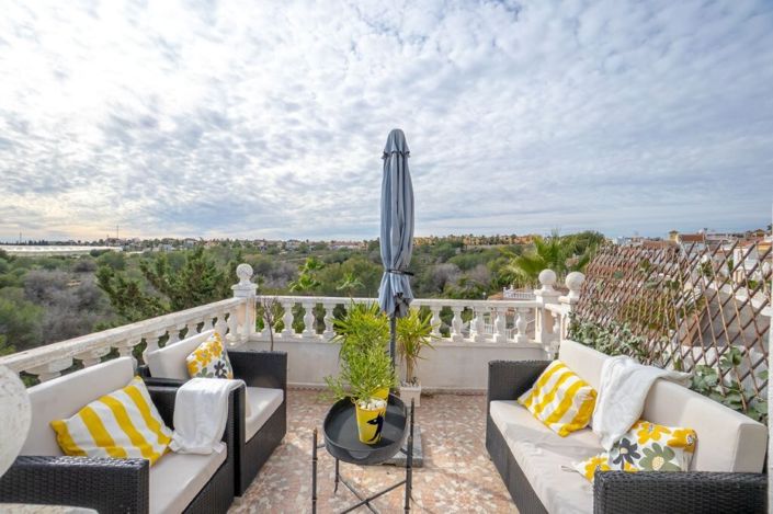 Image No.4-3 Bed Villa for sale