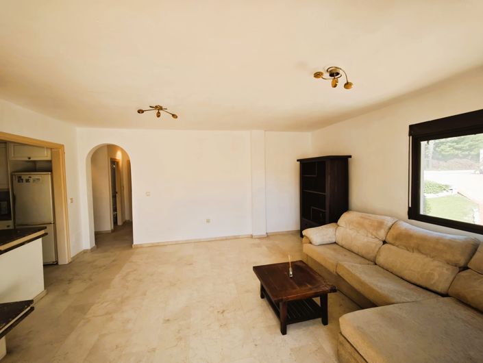 Image No.20-3 Bed Apartment for sale