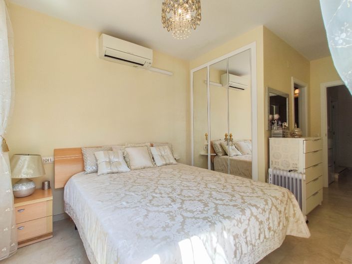 Image No.30-4 Bed Villa for sale