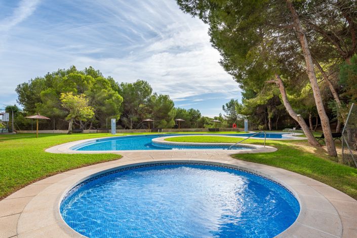 Image No.23-3 Bed Apartment for sale