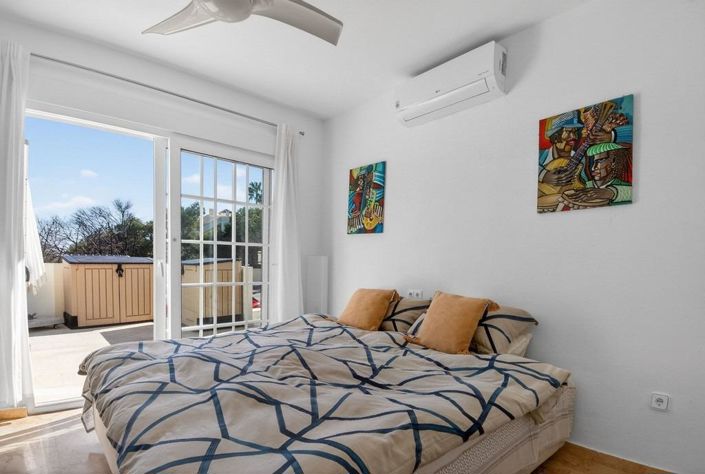 Image No.19-4 Bed Villa for sale