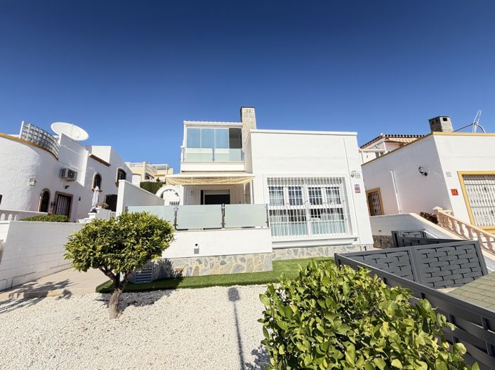 Image No.2-3 Bed Villa for sale