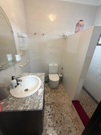 Image No.10-3 Bed Country House for sale