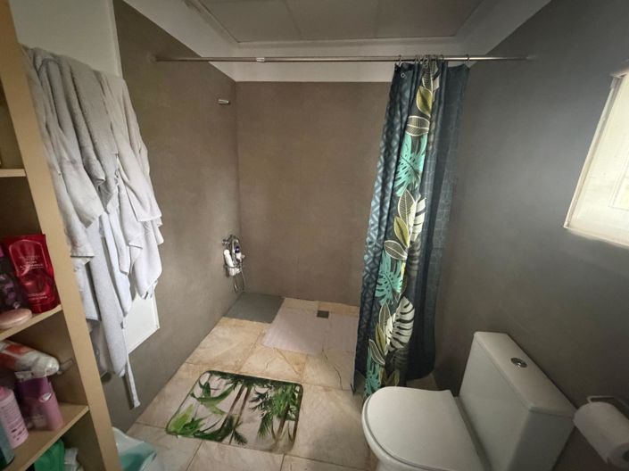 Image No.11-3 Bed Country House for sale