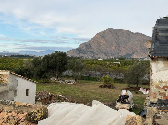 Image No.18-3 Bed Country House for sale