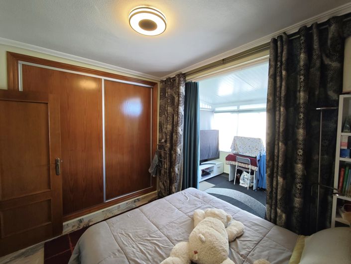 Image No.33-2 Bed Townhouse for sale