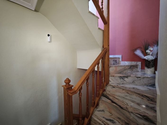 Image No.40-2 Bed Townhouse for sale