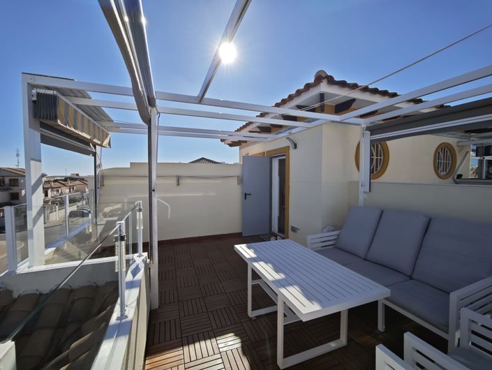 Image No.42-2 Bed Townhouse for sale