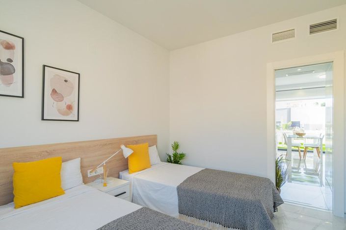 Image No.23-2 Bed Apartment for sale