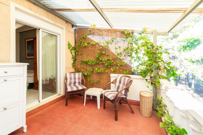 Image No.26-2 Bed Townhouse for sale