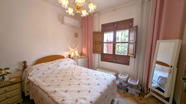 Image No.26-3 Bed Country House for sale