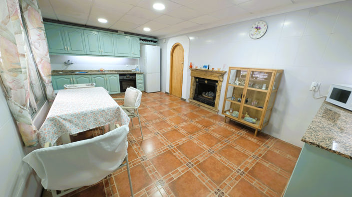 Image No.3-3 Bed Country House for sale