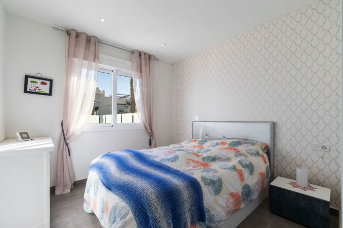 Image No.14-2 Bed Apartment for sale