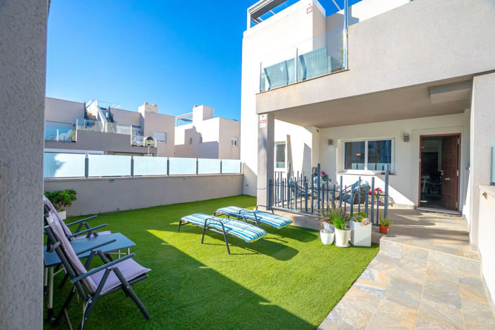 Image No.2-Appartement de 2 chambres à vendre à Torrevieja