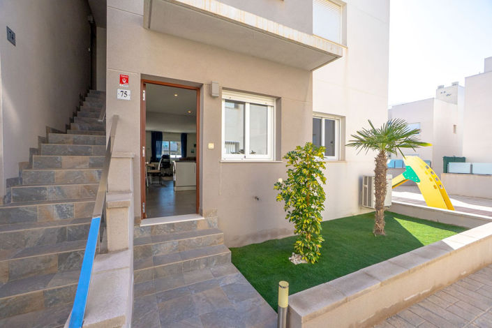 Image No.25-2 Bed Apartment for sale