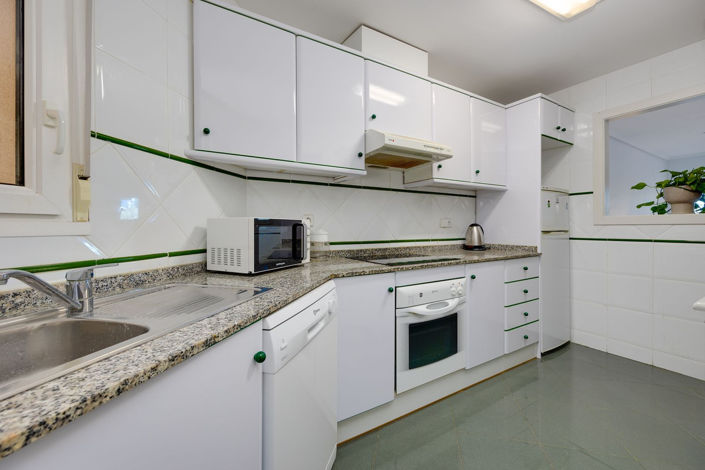 Image No.12-2 Bed Apartment for sale