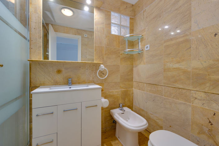 Image No.22-2 Bed Apartment for sale