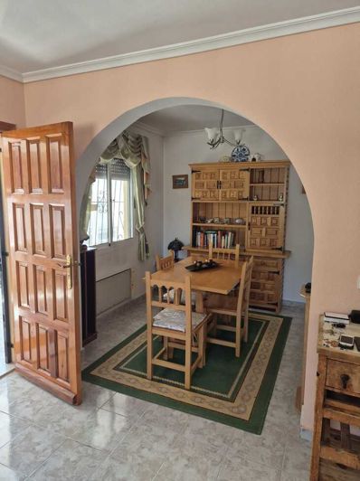 Image No.12-3 Bed Townhouse for sale