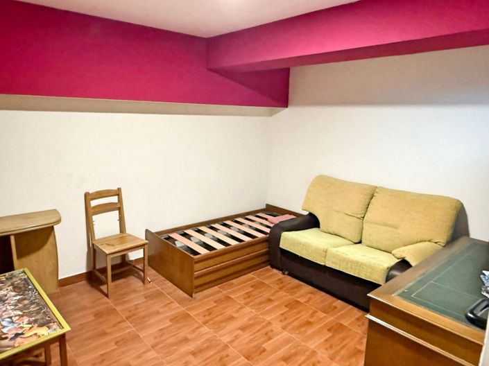 Image No.18-2 Bed Townhouse for sale