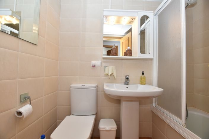 Image No.16-2 Bed Apartment for sale