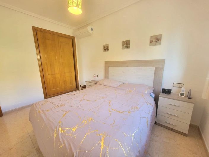 Image No.14-3 Bed Townhouse for sale