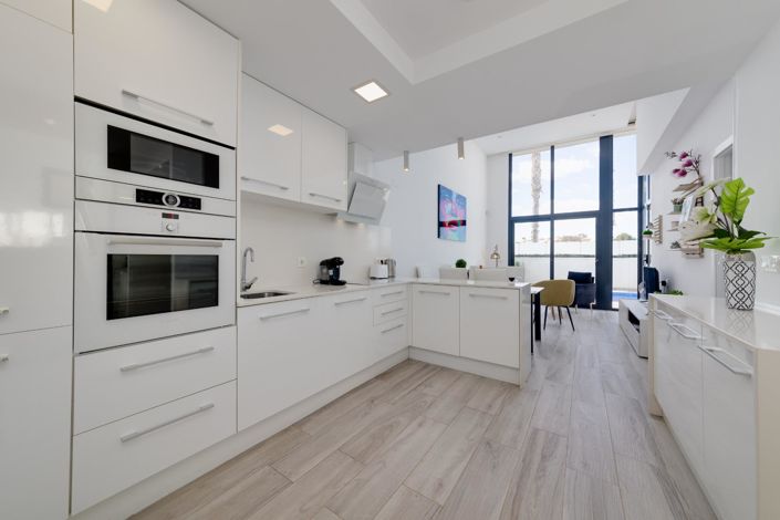 Image No.11-3 Bed Villa for sale