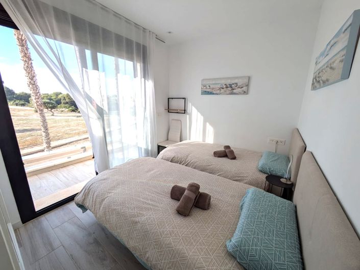 Image No.15-3 Bed Villa for sale