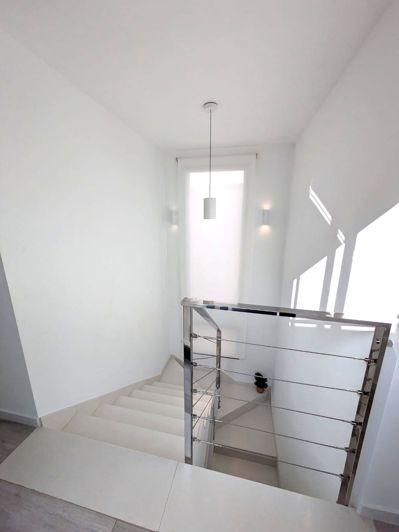 Image No.27-3 Bed Villa for sale