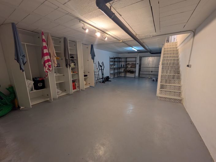 Image No.30-3 Bed Townhouse for sale